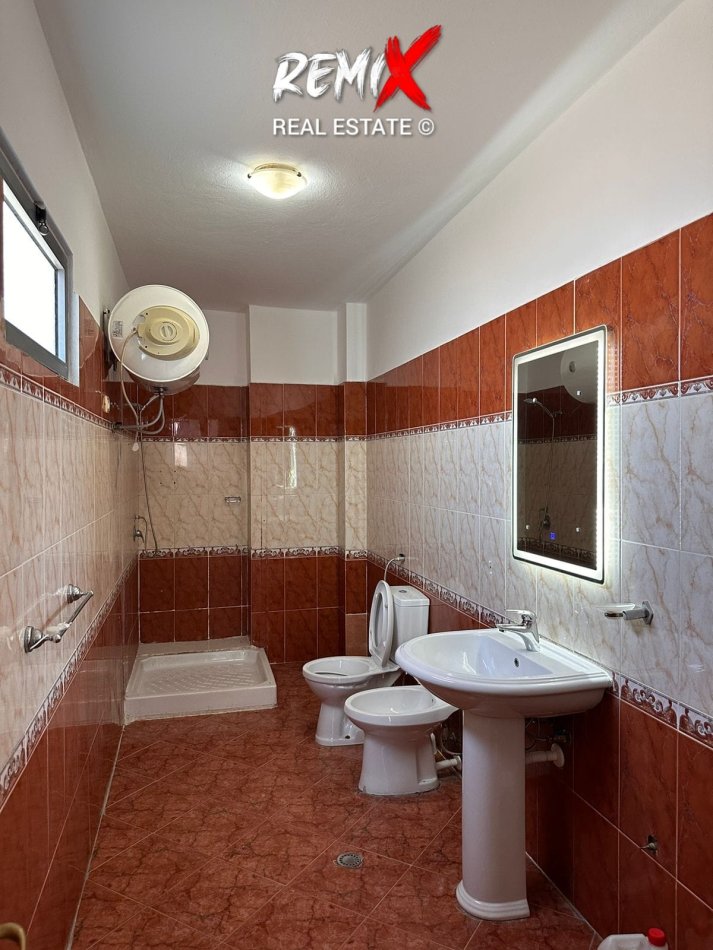 Durres, shitet apartament 2+1+Aneks+Ballkon Kati 6, 131 m² 105.000 € 