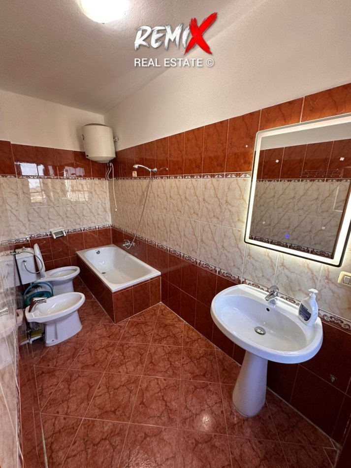 Durres, shitet apartament 2+1+Aneks+Ballkon Kati 6, 131 m² 105.000 € 
