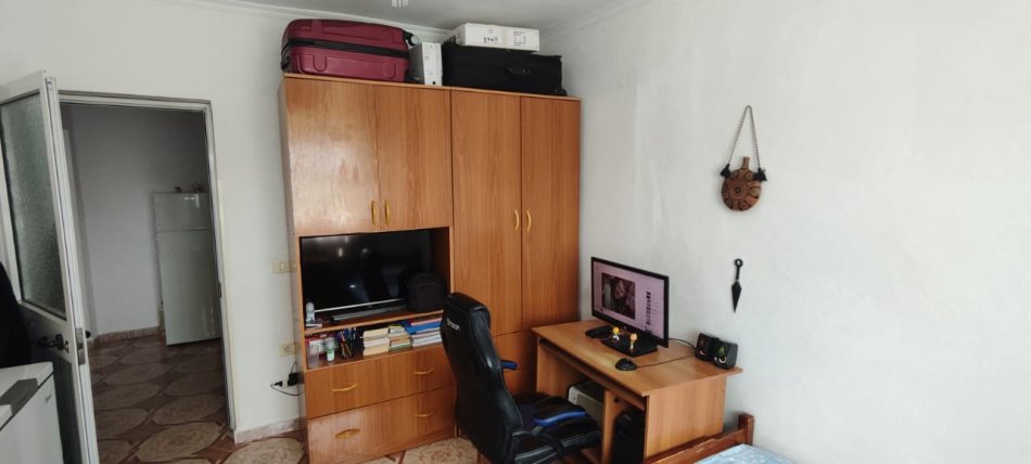 Tirane, shitet apartament 2+1 Kati 5, 75 m² 110.000 € (Materniteti i Ri)