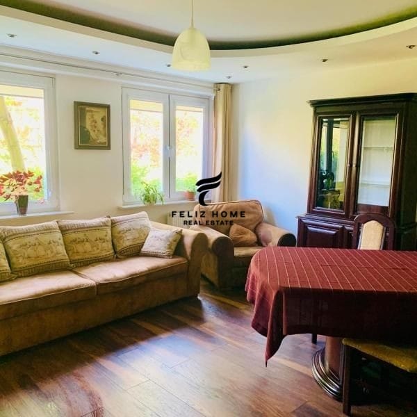 Tirane, jepet me qera apartament 2+1 Kati 4, 95 m² 450 € (CASA ITALIA)