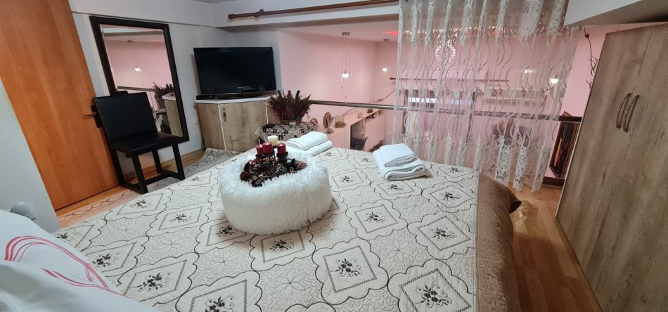Tirane, jepet me qera apartament 2+1 Kati 0, 90 m² 650 € 