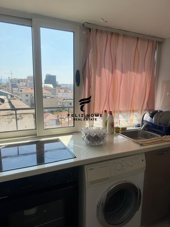 Tirane, jepet me qera apartament 1+1 Kati 4, 60 m² 450 € (RRUGA BARDHYL)