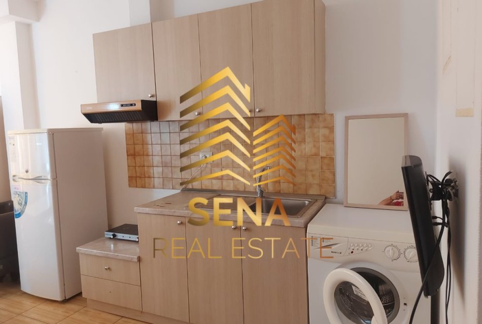 Tirane, jepet me qera garsonier Kati 3, 50 m² 300 € (Rruga Siri Kodra)
