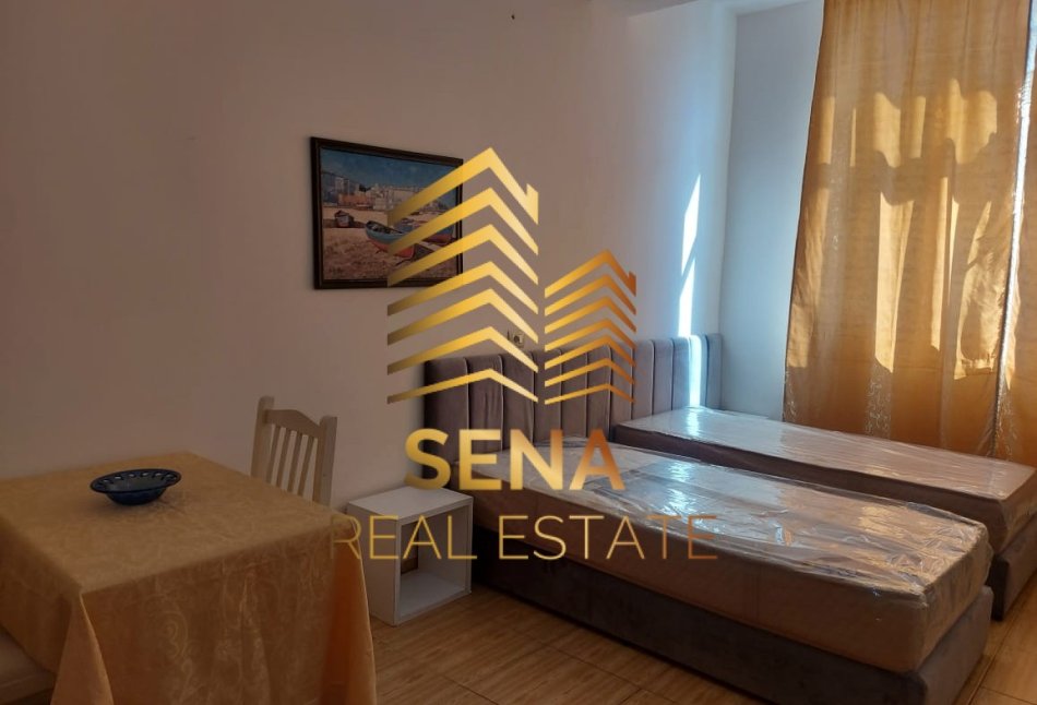 Tirane, jepet me qera garsonier Kati 3, 50 m² 300 € (Rruga Siri Kodra)