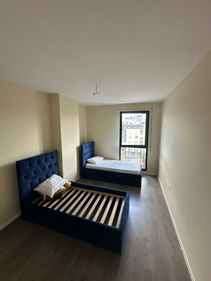 jepet me qera apartament Kati 8, 110 m² 800 €
