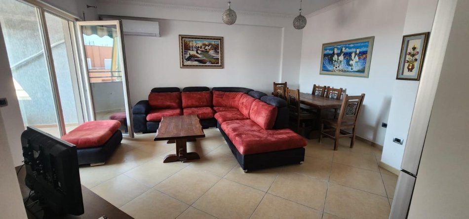Tirane, shitet apartament 1+1 Kati 4, 67 m² 87.000 € (rruga e Dajtit, Fresk)