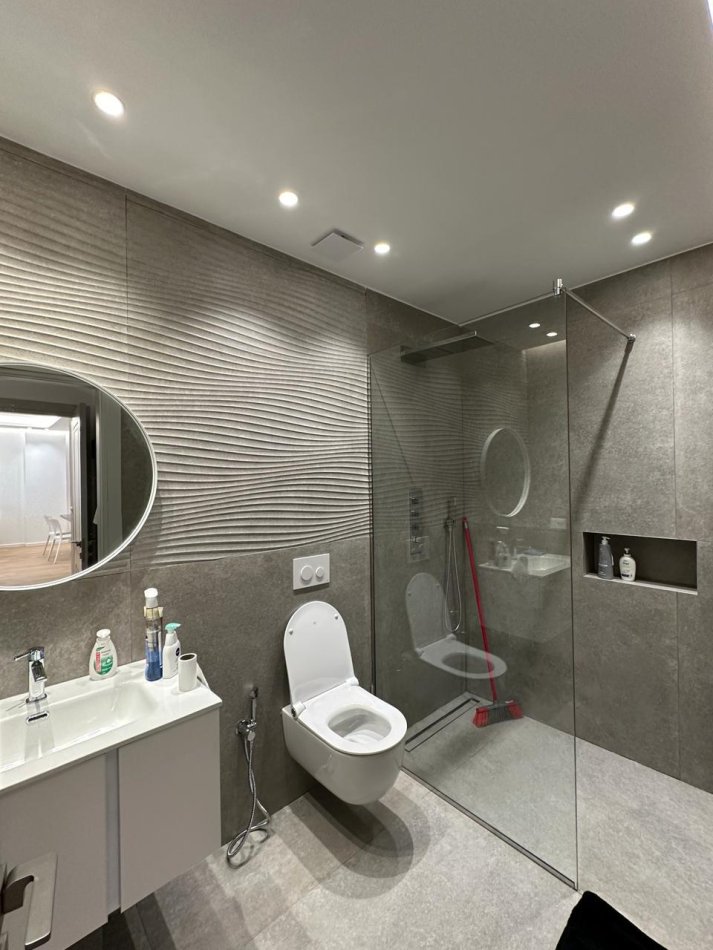 Tirane, jepet me qera apartament 2+1 , 99 m² 1.000 € (ROSE GARDEN)