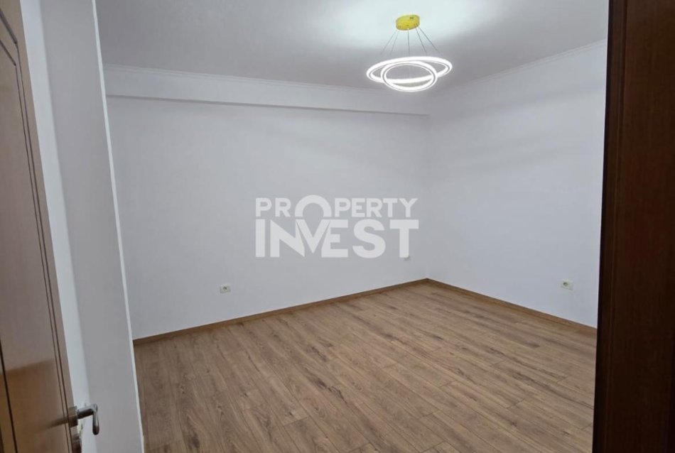 Tirane, shitet apartament 1+1+Ballkon Kati 5, 55 m² 90.000 € (Rruga e Dibres)