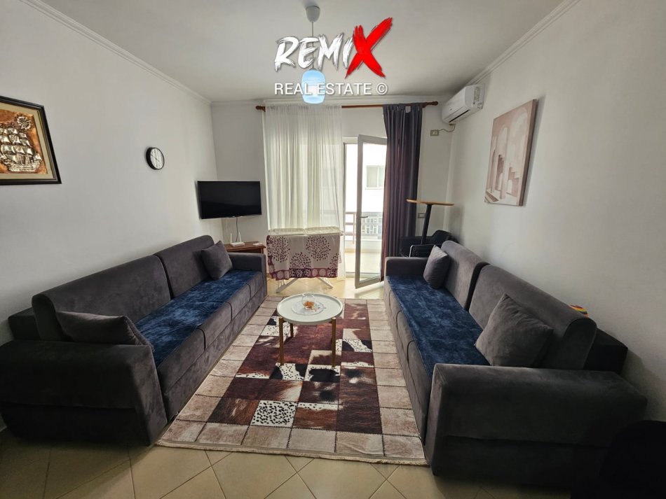 Mali Robit, jepet me qera apartament 1+1+Aneks+Ballkon Kati 2, 65 m² 300 € 