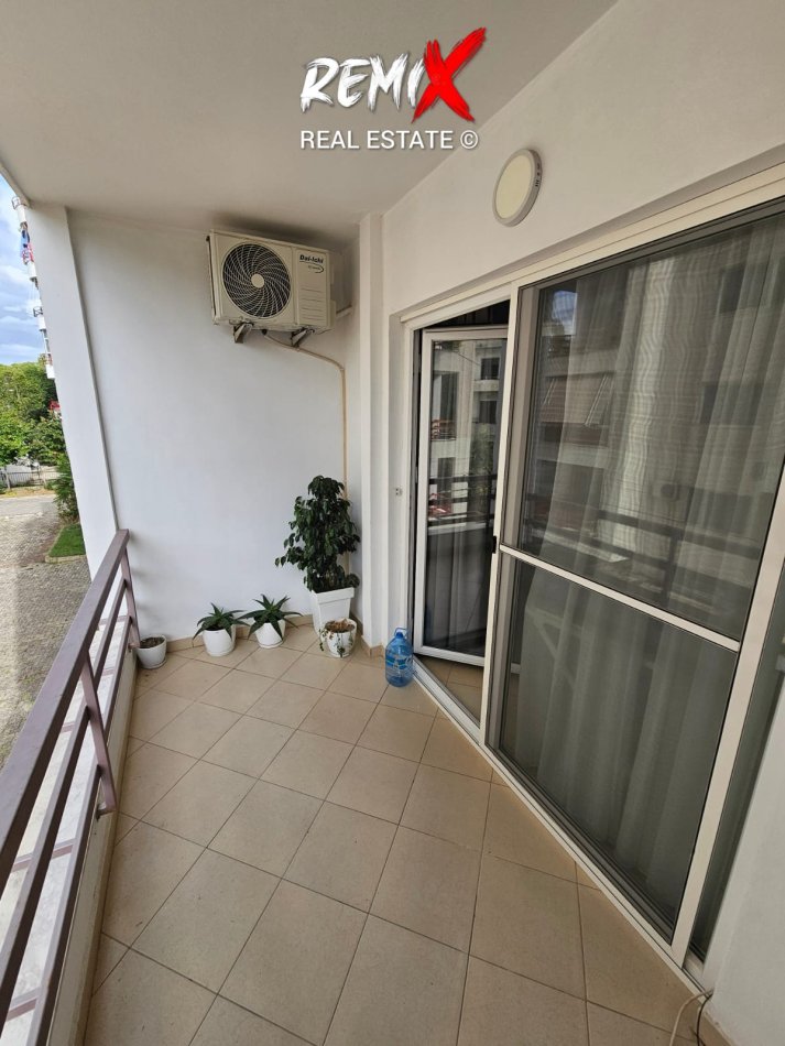 Mali Robit, jepet me qera apartament 1+1+Aneks+Ballkon Kati 2, 65 m² 300 € 