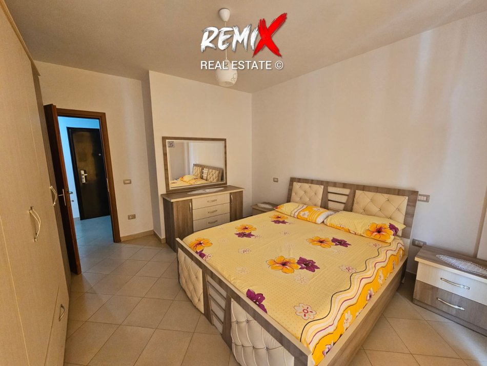 Mali Robit, jepet me qera apartament 1+1+Aneks+Ballkon Kati 2, 65 m² 300 € 