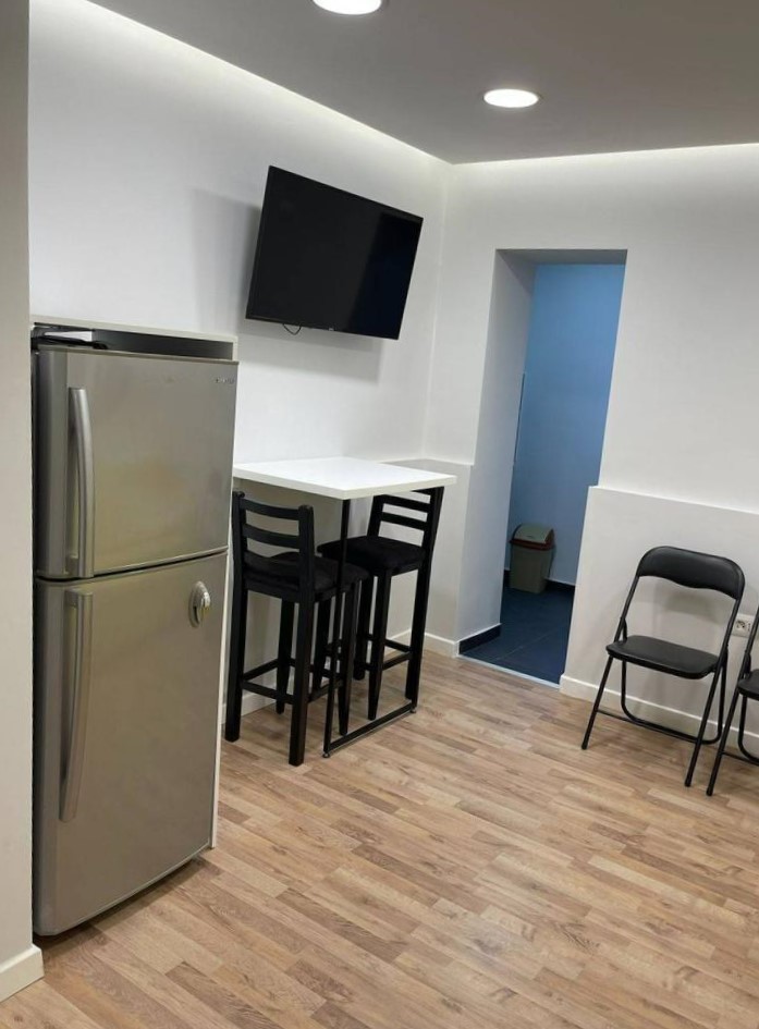 Tirane, jepet me qera apartament 1+1 Kati 1, 50 m² 490 € (Stadiumi Dinamo)