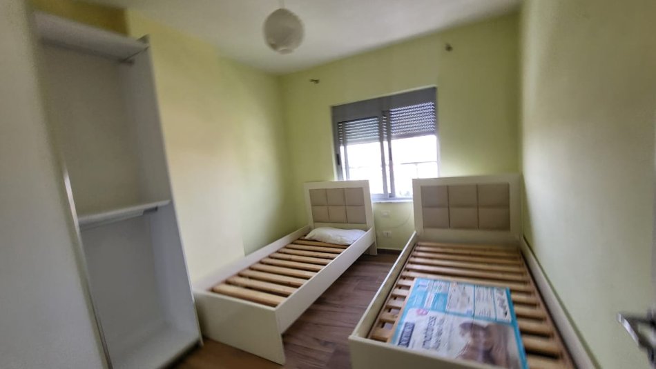 Durres, jepet me qera apartament 2+1 Kati 7, 80 m² 400 € (pran ukd)