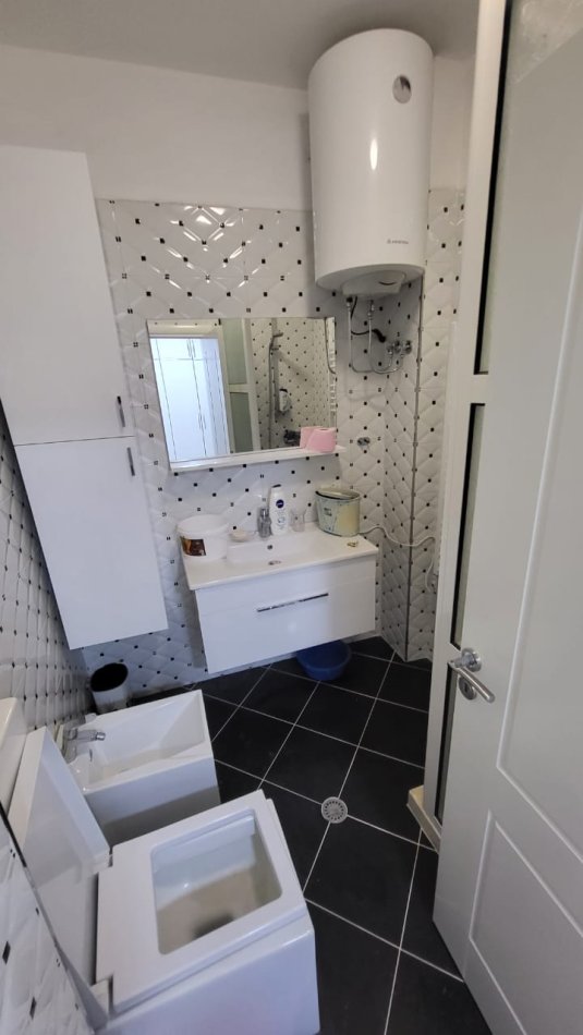 Durres, jepet me qera apartament 2+1 Kati 7, 80 m² 400 € (pran ukd)