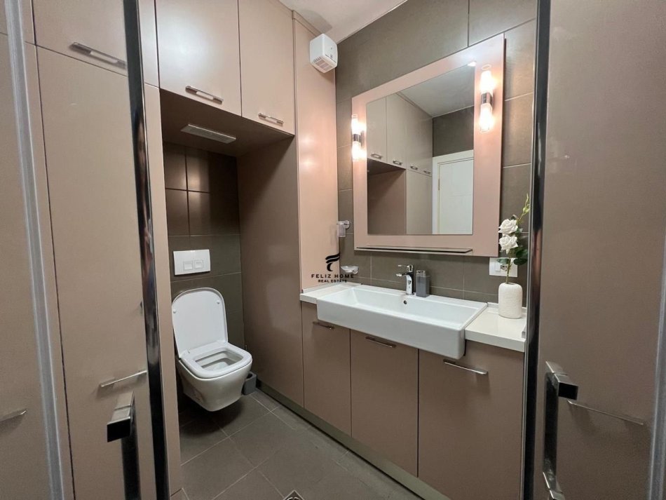 Tirane, shitet apartament 2+1+Ballkon Kati 4, 120 m² 220.000 € (ASTIR)