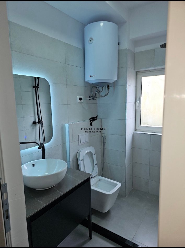 Tirane, jepet me qera apartament 1+1 Kati 1, 60 m² 500 € (21 DHJETORI)