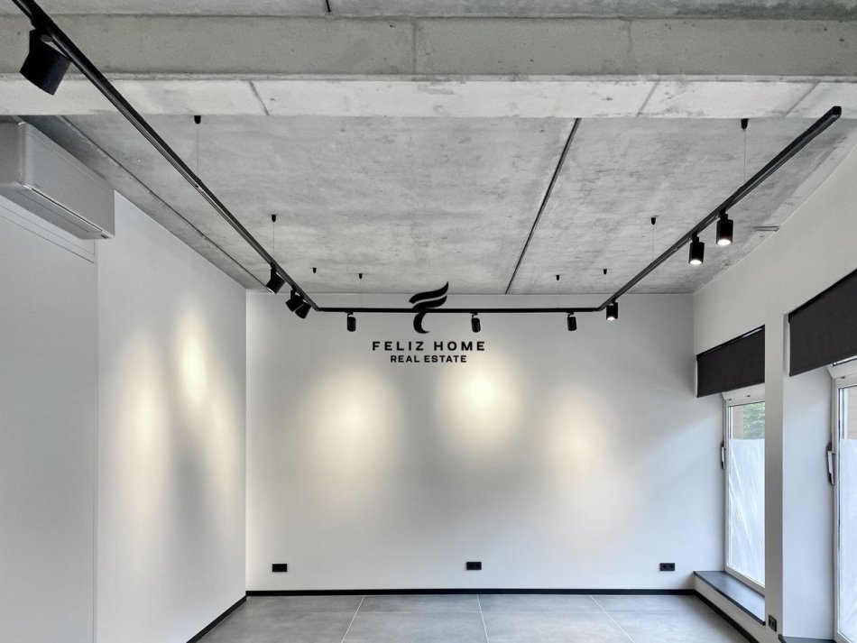 Tirane, jepet me qera dyqan Kati 0, 50 m² 800 € (21 DHJETORI)