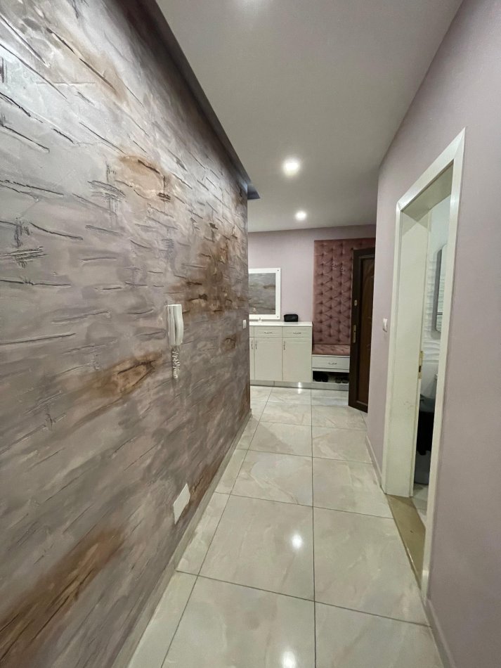 Tirane, shitet apartament 2+1 Kati 3, 106 m² 213.000 € (Rruga Hamdi Sina)