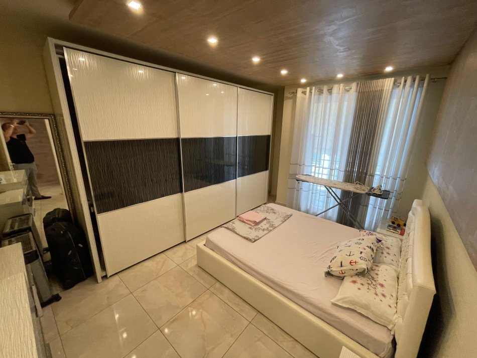 Tirane, shitet apartament 2+1 Kati 3, 106 m² 213.000 € (Rruga Hamdi Sina)