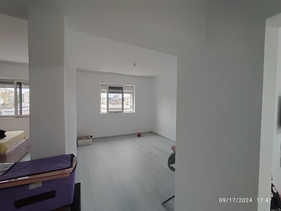 Tirane, shitet apartament 3+1+Aneks Kati 6, 70 m² 140.000 € (Rruga &quot;Njazi Meka&quot;)