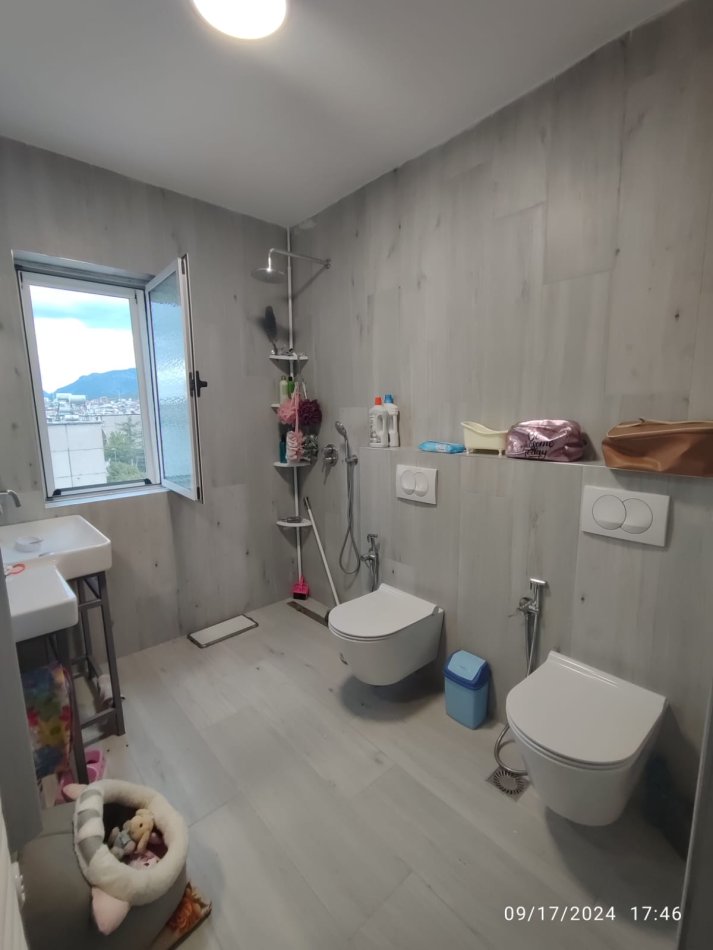 Tirane, shitet apartament 3+1+Aneks Kati 6, 70 m² 140.000 € (Rruga &quot;Njazi Meka&quot;)