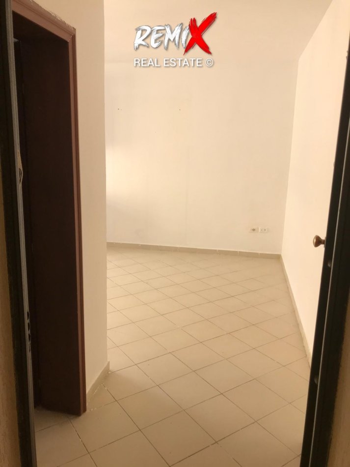 Shkembi Kavajes, shitet apartament 1+1+Aneks+Ballkon Kati 5, 55 m² 49.000 €