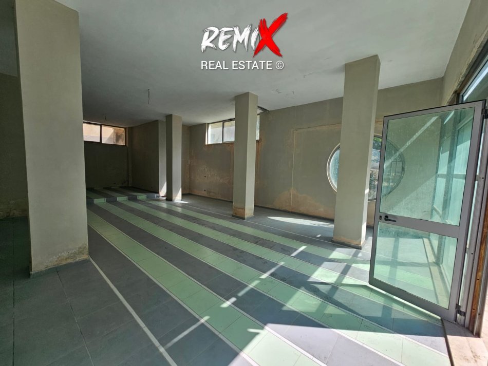 Durres, shitet dyqan Kati 0, 95 m² 165.000 € 