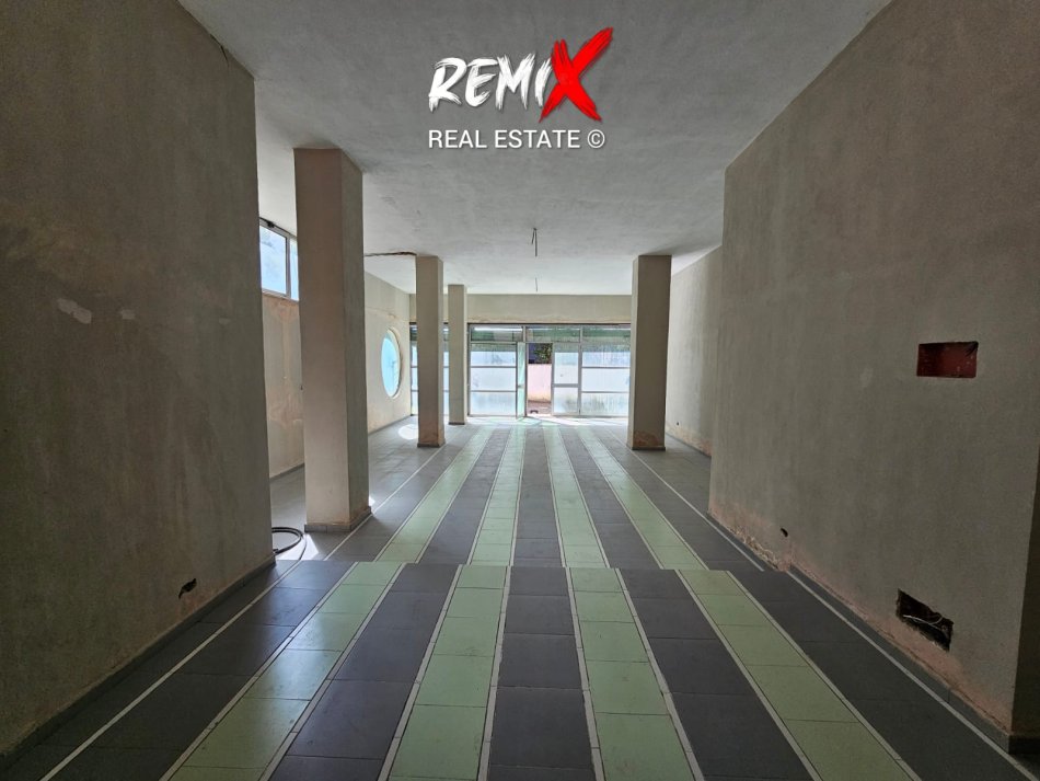Durres, shitet dyqan Kati 0, 95 m² 165.000 € 