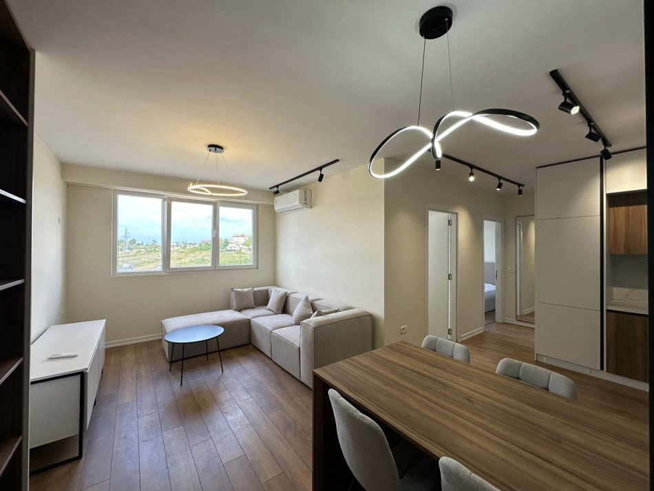Tirane, jepet me qera apartament 2+1+Aneks+Ballkon Kati 5, 70 m² 400 € (SHKOZE)