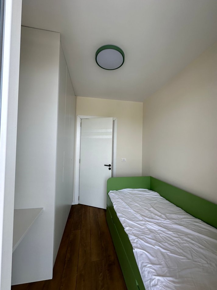 Tirane, jepet me qera apartament 2+1+Aneks+Ballkon Kati 5, 70 m² 400 € (SHKOZE)