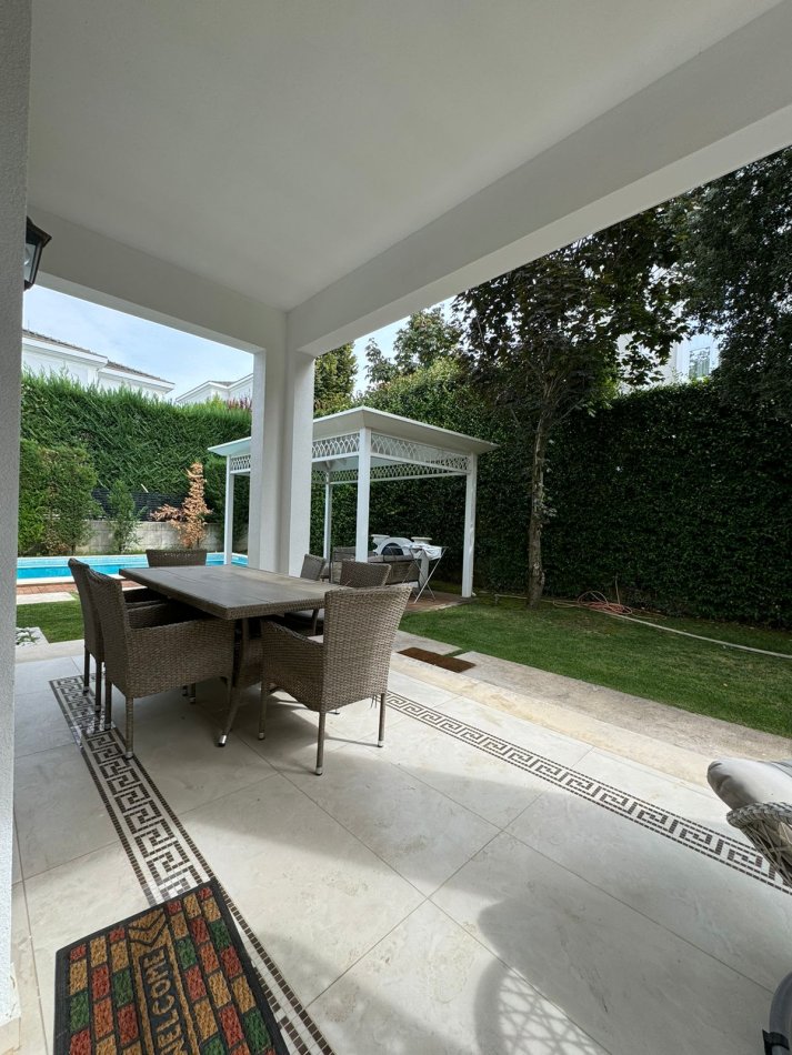 Tirane, shitet Vile 2 Katshe , 340 m² 2.100.000 € (VILE LUKSOZE NE SHITJE, ROLLING HILLS !)