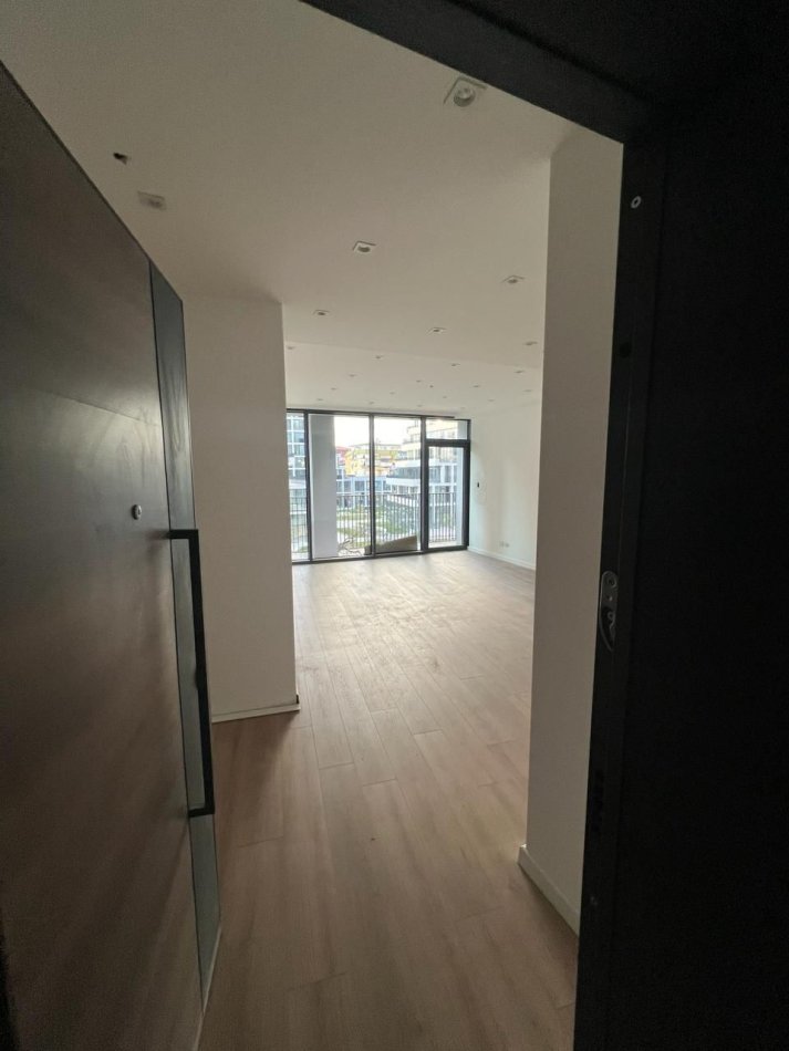 Tirane, jepet me qera zyre Kati 2, 83 m² 1.000 € (Lake View Residences)