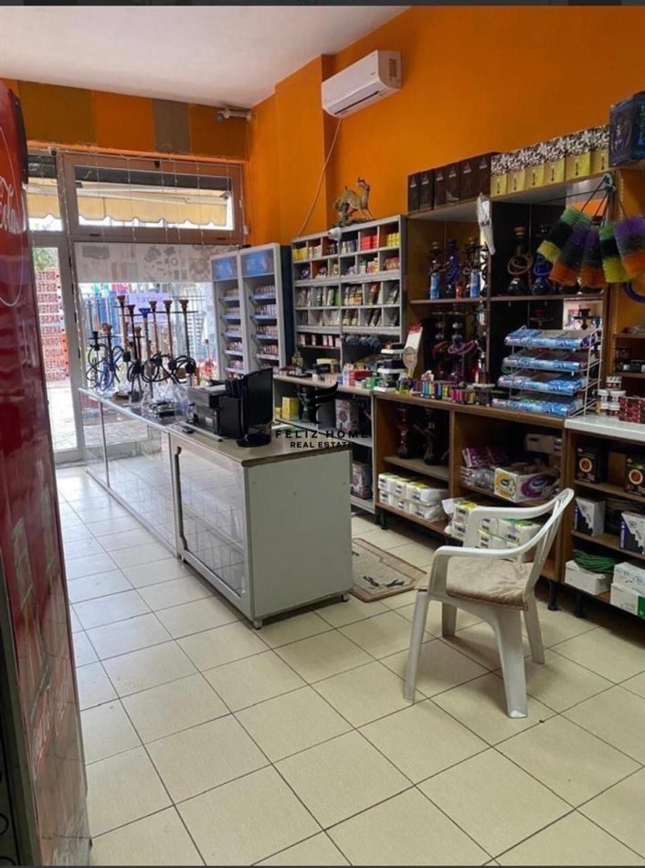 Tirane, shitet dyqan Kati 0, 43 m² 120.000 € (LAPRAKE)