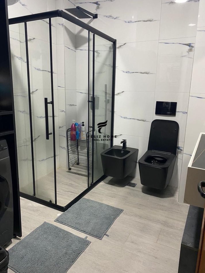 Tirane, shitet apartament 3+1 Kati 1, 93 m² 130.000 € (LAPRAKE)