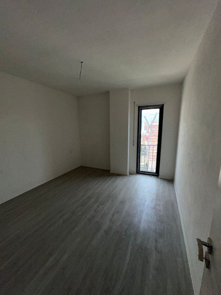 Tirane, shitet 2+1 Kati 7, 108 m² 135.700 € (Rruga Teodor Keko)
