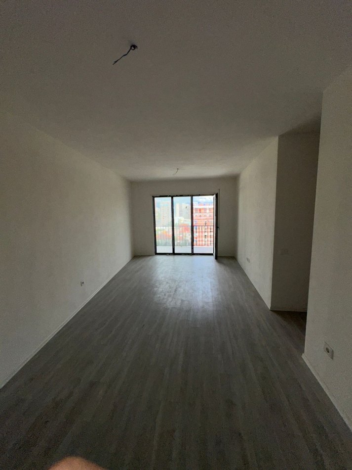 Tirane, shitet 2+1 Kati 7, 108 m² 135.700 € (Rruga Teodor Keko)