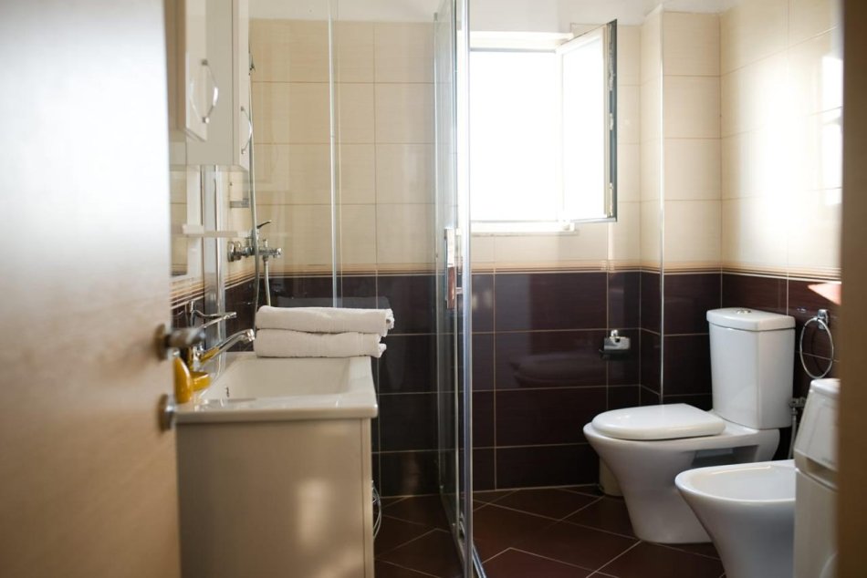 Tirane, shitet apartament 2+1 Kati 5, 75 m² 100.000 € (Ish Restorant Durresi, Rruga Ferit Xhajko)