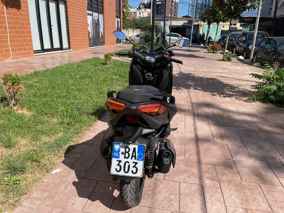 Tirane, shes Yamaha IRON X-Max 300 CC - Viti 2019 Benzin, e zeze 29.800 km 5.700 €