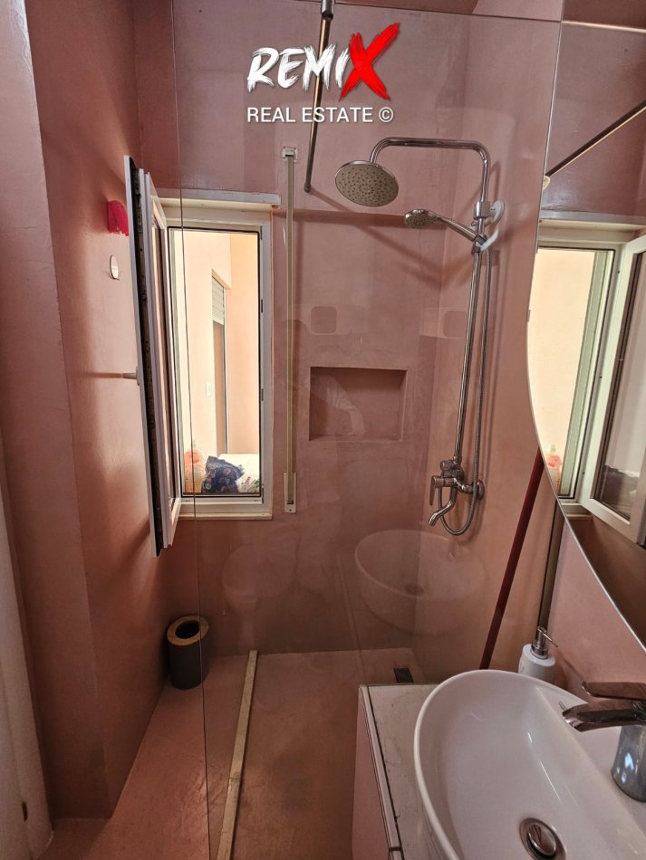 Shqiperi, shitet apartament 2+1+Aneks+Ballkon Kati 6, 55 m² 100.000 €