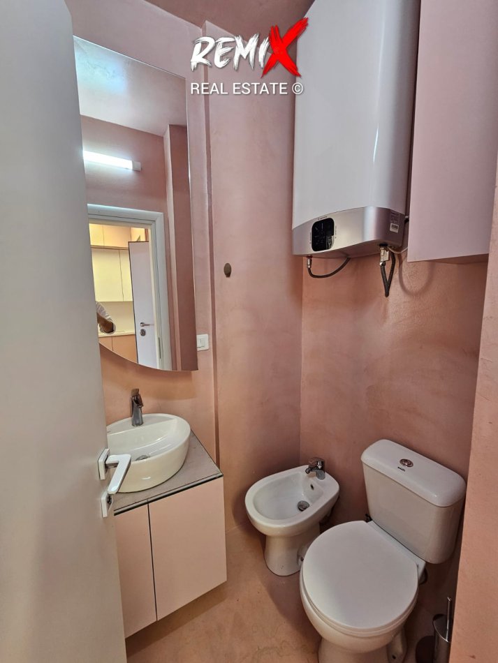 Shkembi Kavajes, shitet apartament 2+1+Aneks+Ballkon Kati 5, 55 m² 100.000 €
