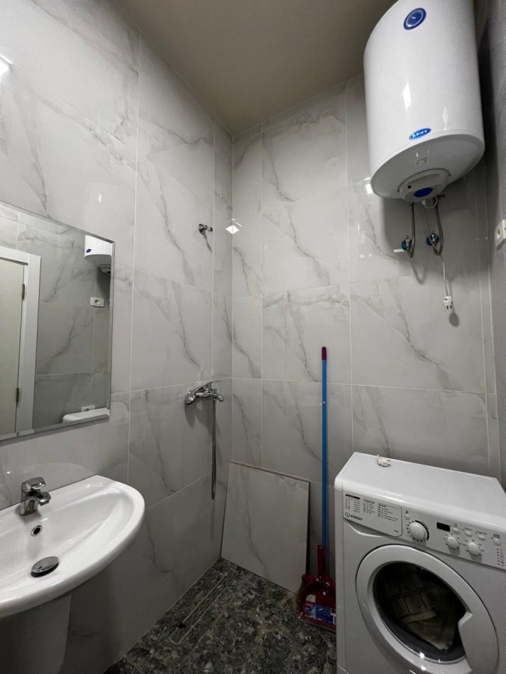 Tirane, jepet me qera apartament 1+1+Aneks+Ballkon Kati 6, 65 m² 900 € (ISH PARKU)