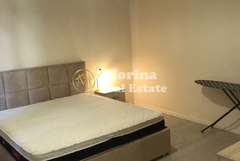 Tirane, jepet me qera shtepi 1+1 Kati 1, 70 m² 400 € (Ali Demi)