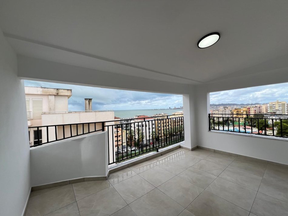 Durres, shitet apartament 1+1+Ballkon Kati 8, 75 m² 97.000 € (Durres)