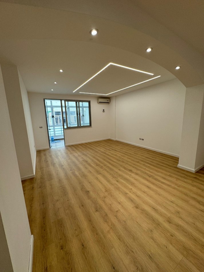 Tirane, shitet apartament 2+1 Kati 3, 104 m² 175.000 € (Fondacioni Eleonora)
