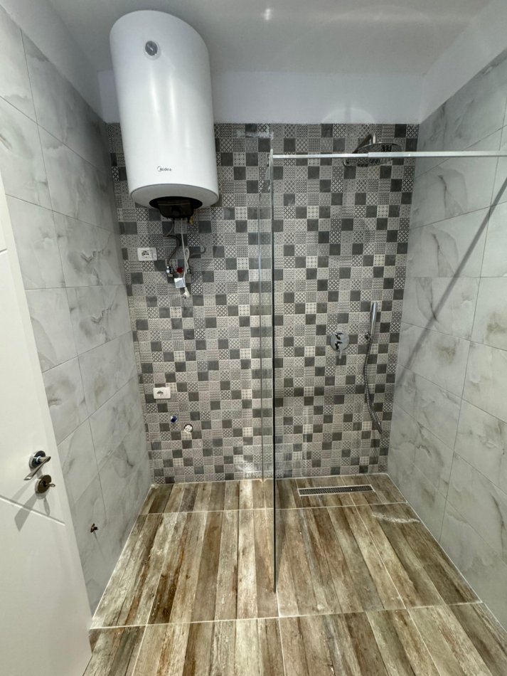 Tirane, shitet apartament 2+1 Kati 3, 104 m² 175.000 € (Fondacioni Eleonora)
