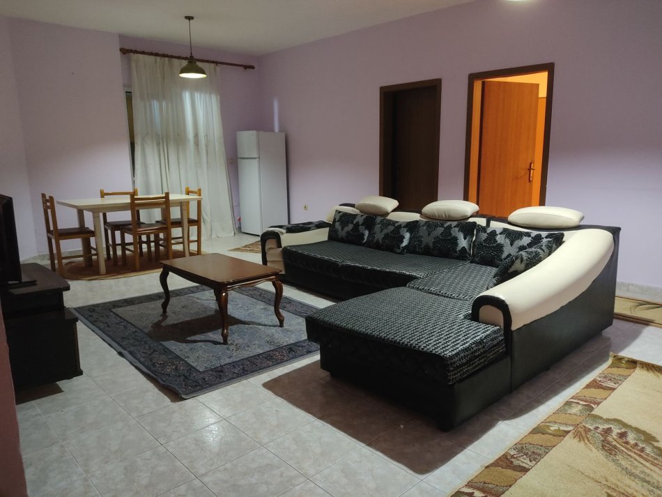 Tirane, shitet apartament 2+1 Kati 8, 94 m² 128.000 € (Prane Viva Market)
