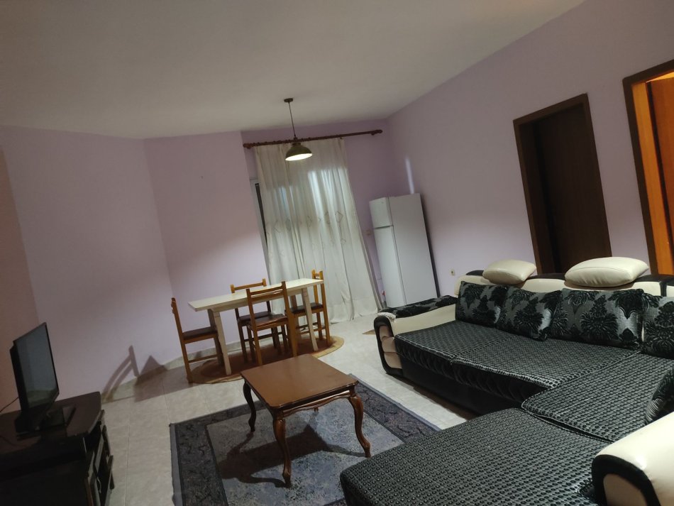 Tirane, shitet apartament 2+1 Kati 8, 94 m² 128.000 € (Prane Viva Market)