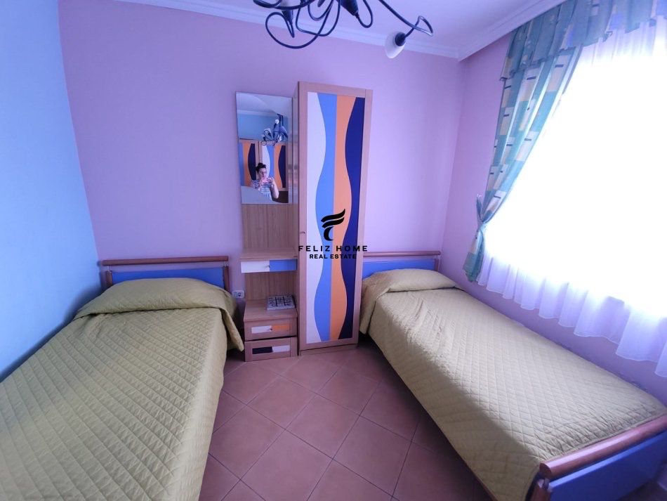 Tirane, jepet me qera apartament 2+1 Kati 8, 125 m² 600 € (ISH EKSPOZITA)