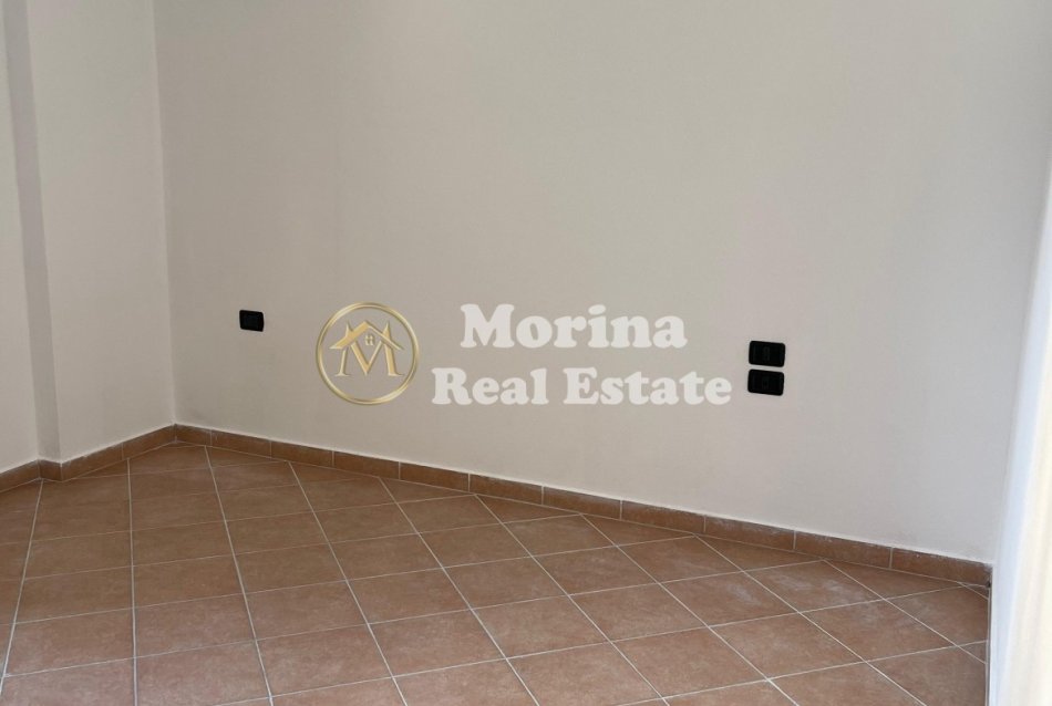 Tirane, shitet apartament 1+1 Kati 3, 65 m² 120.000 € (Rruga e Kavajes)