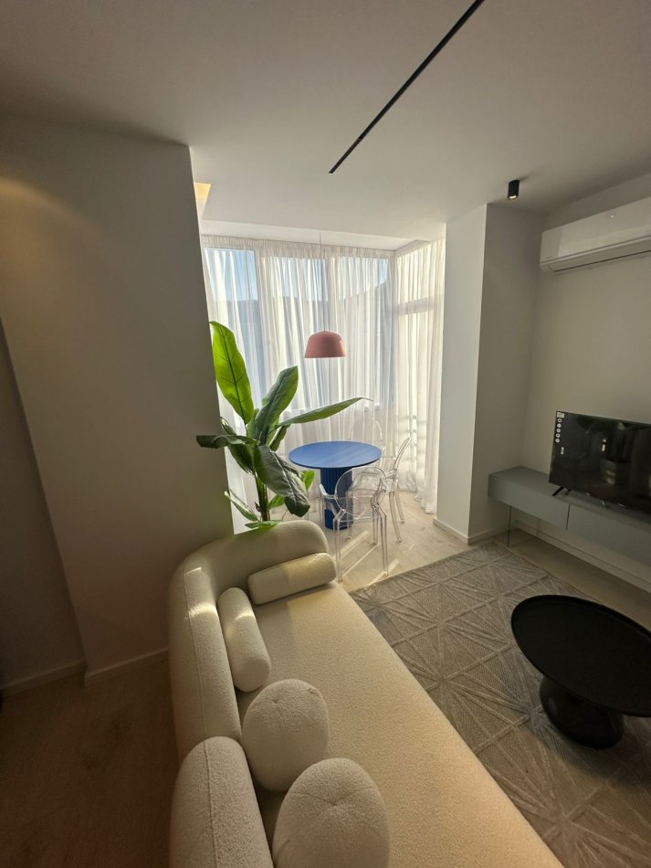 Tirane, shitet apartament 1+1 Kati 5, 48 m² 140.000 € (Komuna e Parisit)